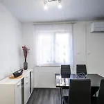 Apartment Luxe